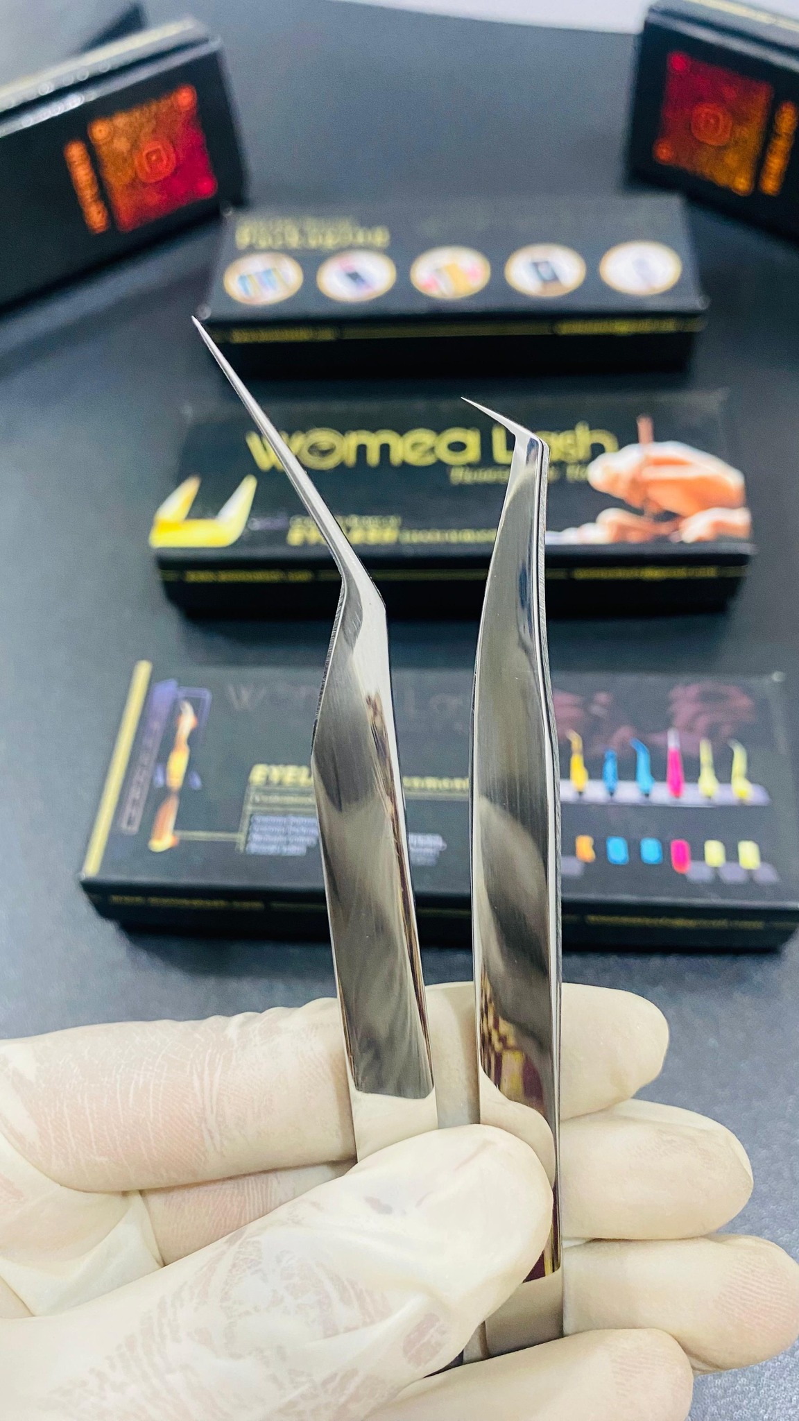 Introducing our latest Isolation & Volume Tweezers  Crafted for precision, balance, and comfort.  Perfect grip, ultra-lightweight, and ideal for creating flawless lash sets with ease.