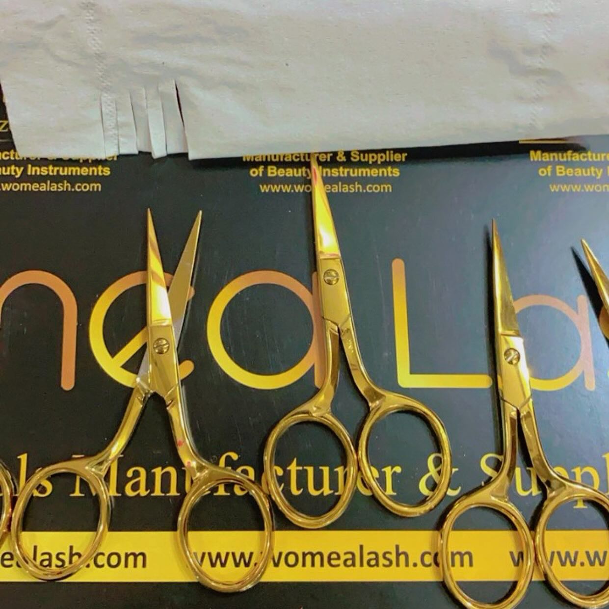 Eyebrow Trimming Scissors by Womea Lash